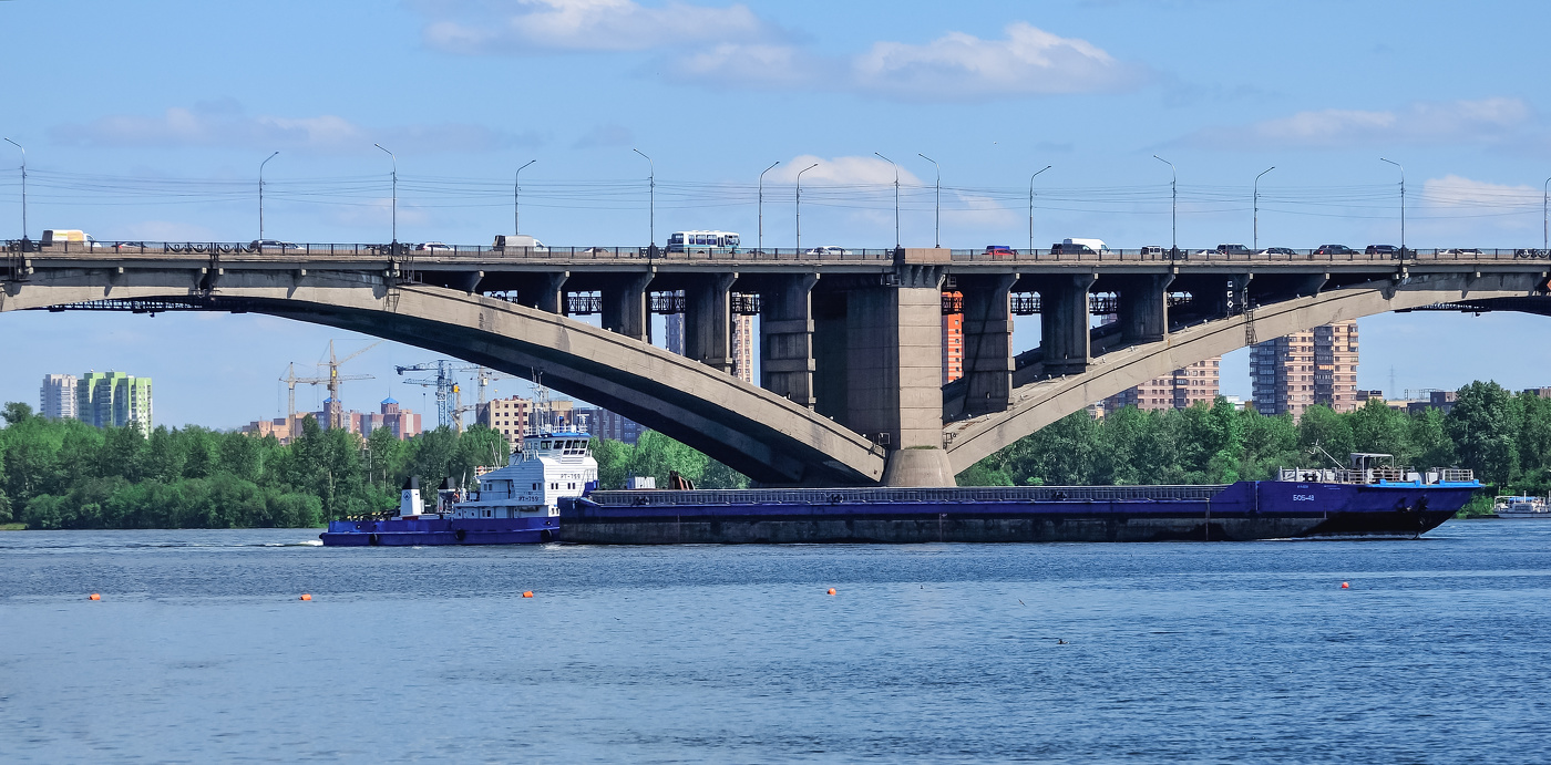 Галерея енисей красноярск. Енисей Красноярск. Фото Енисея в Красноярске. Енисей Абрамов фотограф. День города Красноярск.