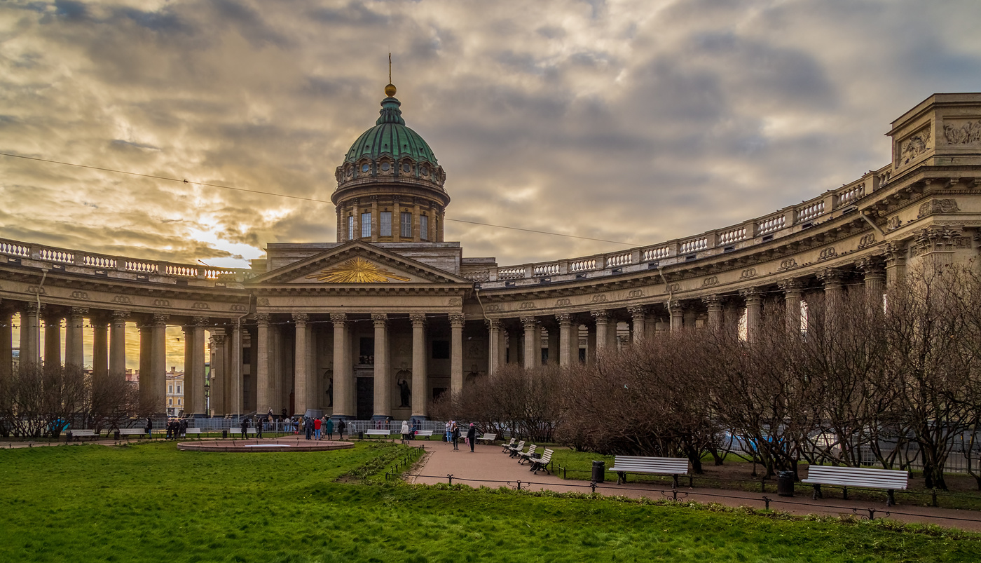 Фотосессия у Казанского собора СПБ