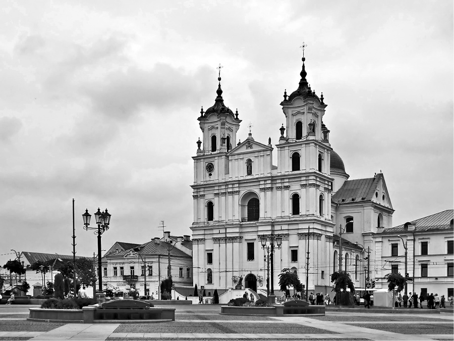 Фарно. Старая архитектура Гродно. Гродно чб. Фарный костел в Гродно в рисунках. Достопримечательности Белоруссии черно белые.