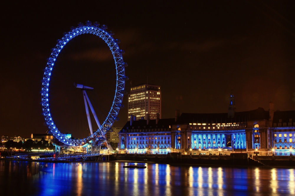 London eye. Ночной Лондон Лондонский глаз. Колесо обозрения Golden Eye. Ночные Лондона колесо обозрения. London колесо.