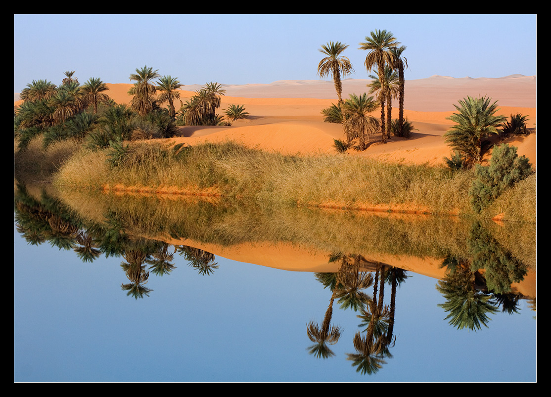 Река оазис. Оазис Убари Ливия. Пустыня сахара Оазис. Ливия сахара Оазис. Озера Убари Ливия.