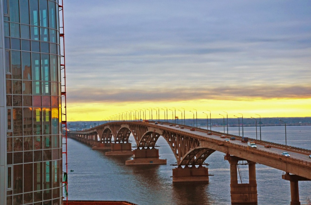 Энгельсский мост. Мост Саратов Энгельс. Саратовский Энгельсский мост. Энгельс город мост. Саратовский мост с Энгельса.