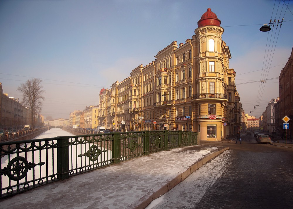 Улица грибоедова. Вид на канал из окна. Грибоедов Street. Локации на Грибоедова. Фото из окна на канал Грибоедова.