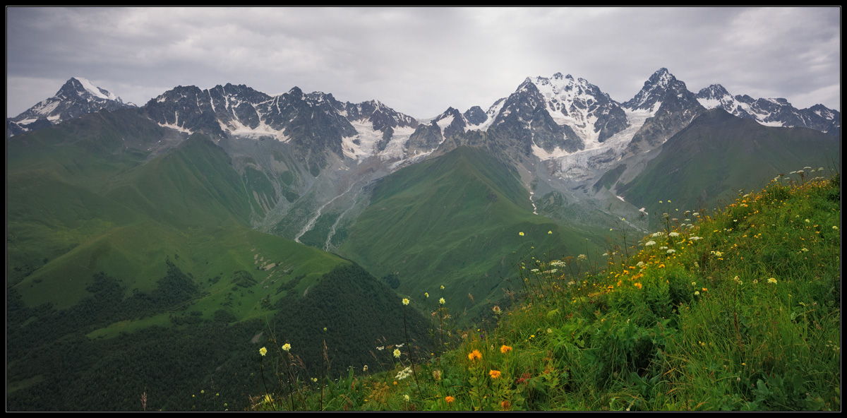 Горы Кавказа панорама