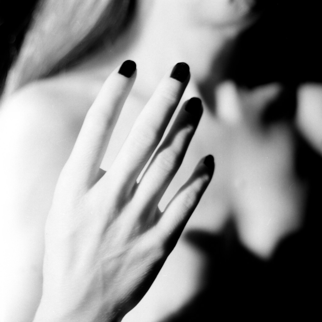 Пальцы женщин красивые