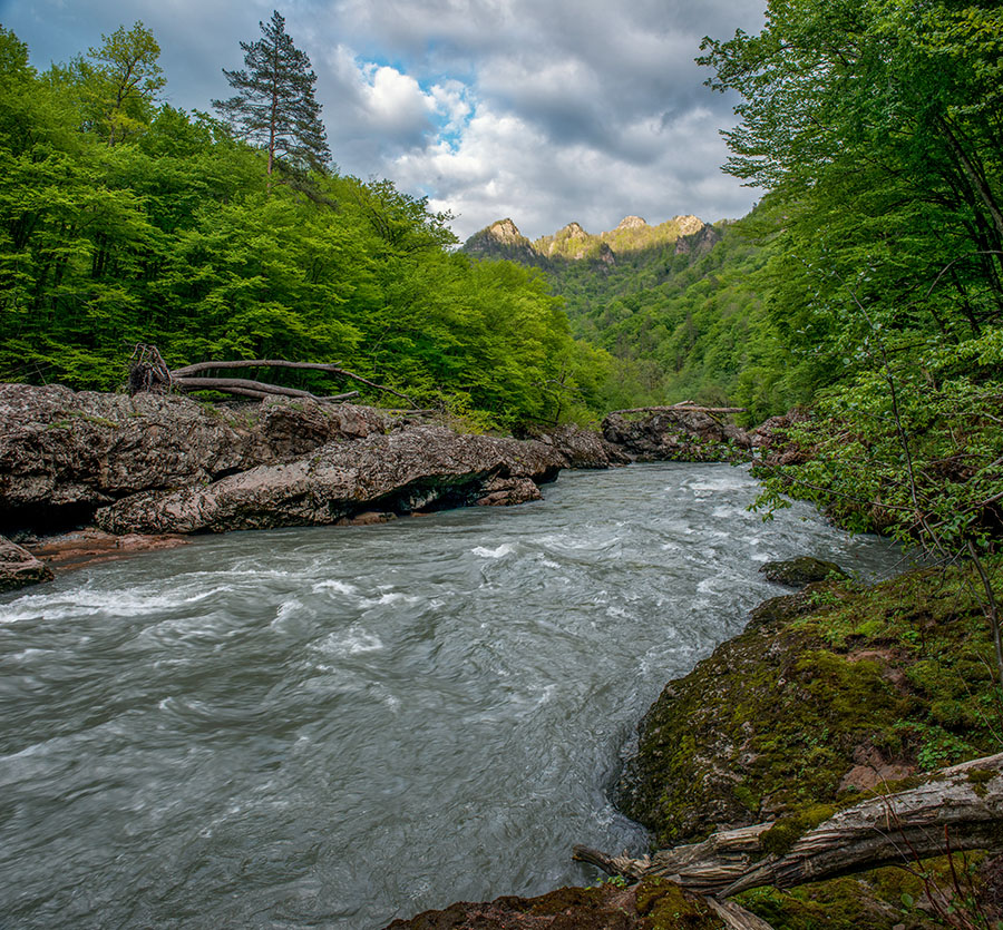 White river. Река белая Адыгея. Верховье реки белой Адыгея. Исток реки белая Адыгея. Устье реки белая Адыгея.