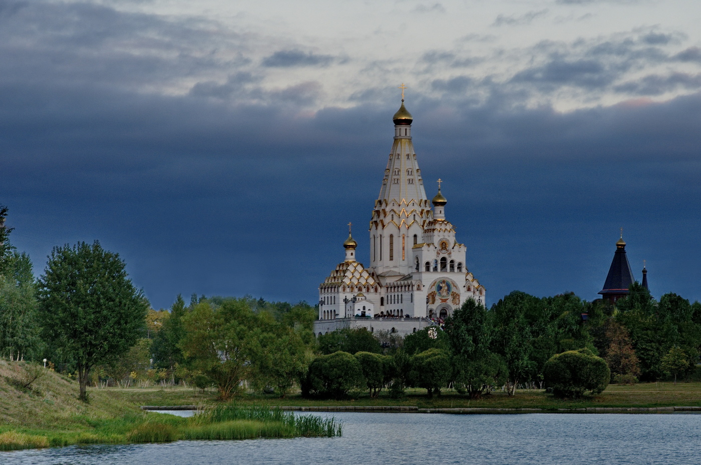 Церкви минска. Минск Церковь. Храмы Минска фото.