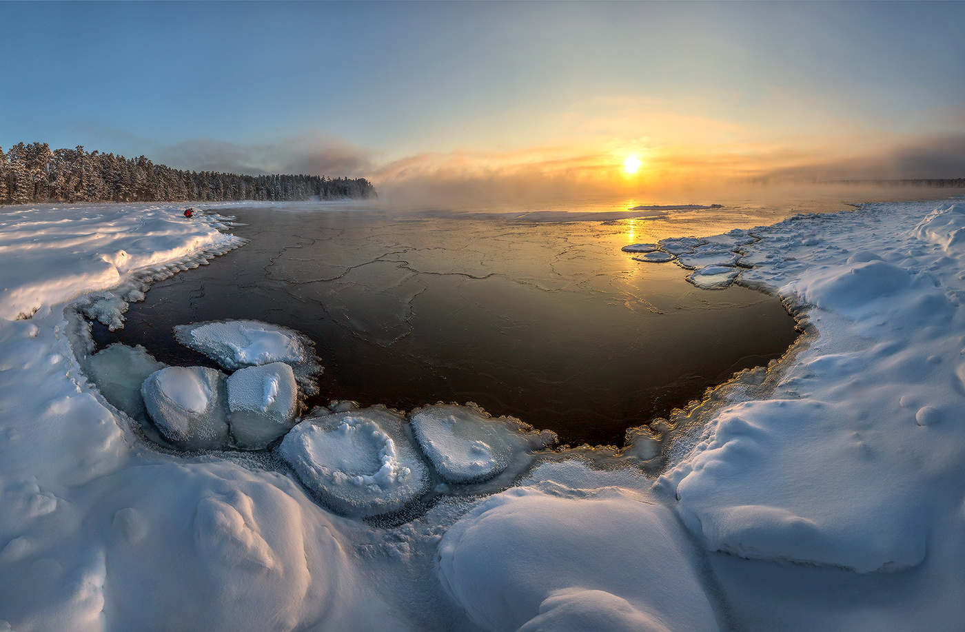 Лед на ладожском озере. Чудское озеро зима. Чудское озеро зимой. Замерзшее Чудское озеро. Ладожское озеро и Чудское озеро.