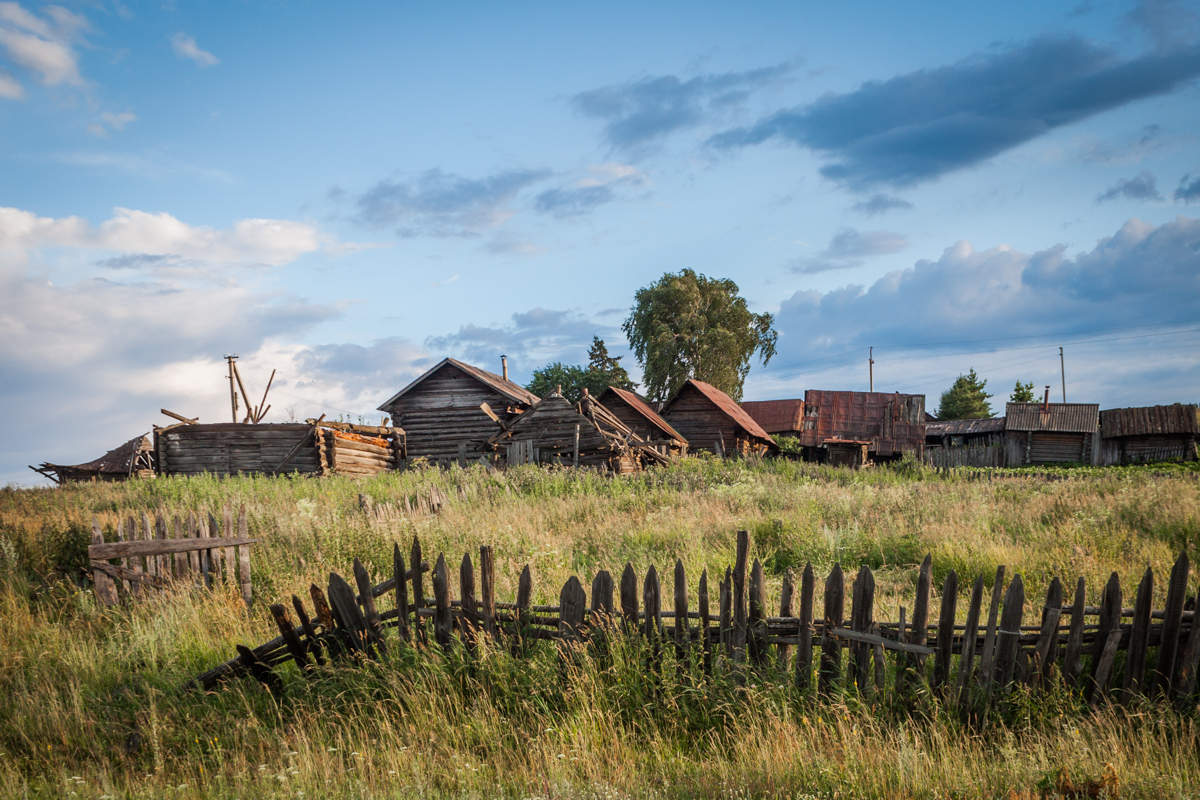 Разрушенная русская деревня