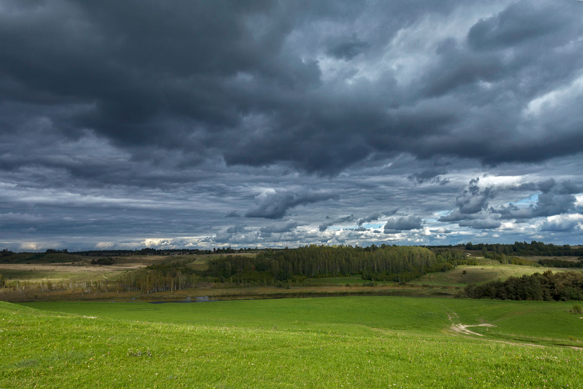 владислав ходасевич дождь. опустилось вдруг небо ниже. наклонилось вдруг небо ниже песня. нотомания. песня наклонилось небо ниже и пошел.