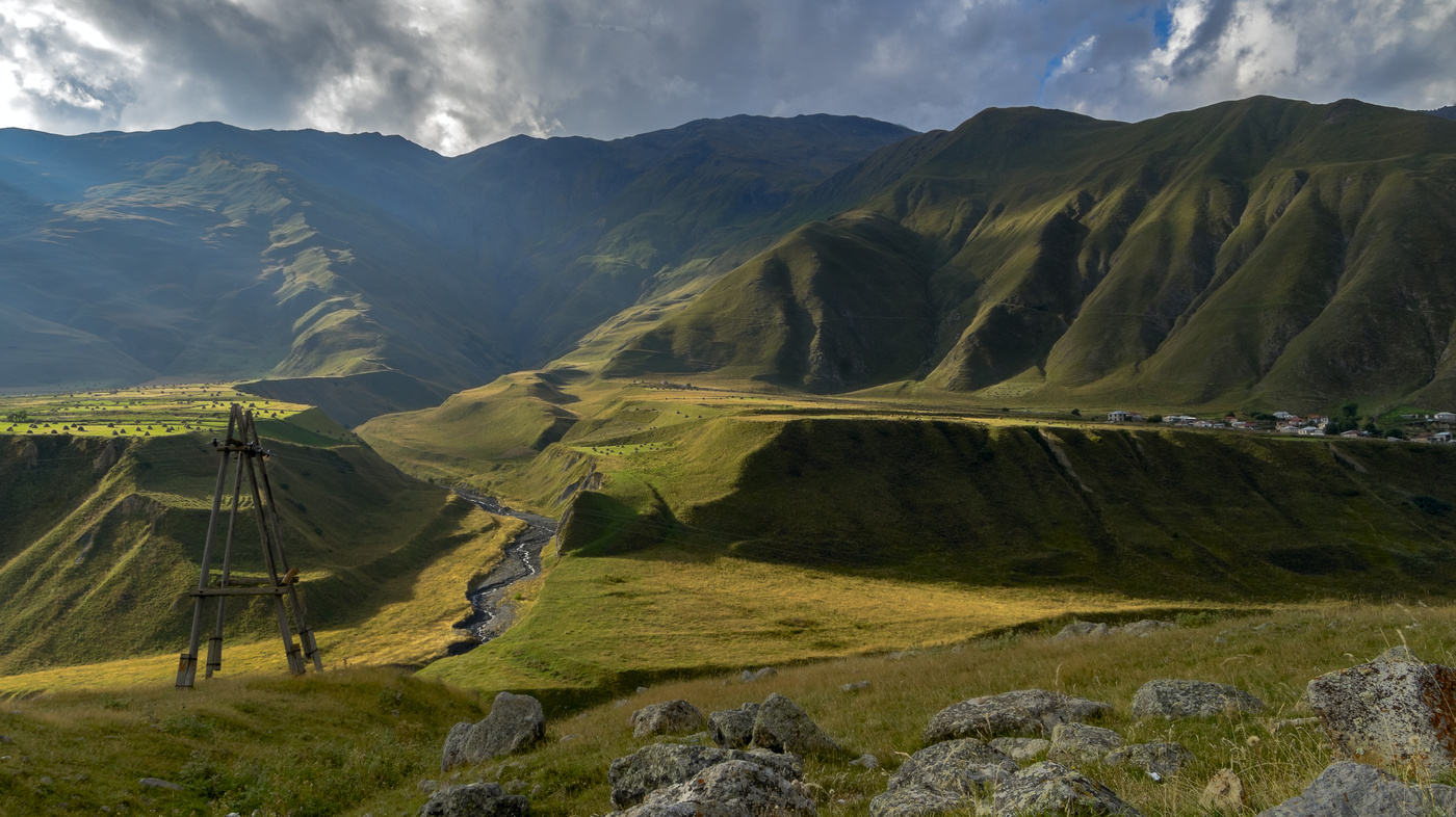 рельеф грузии. рельеф грузии. гора шхара грузия. кавкасиони грузия горы. рельеф грузии.