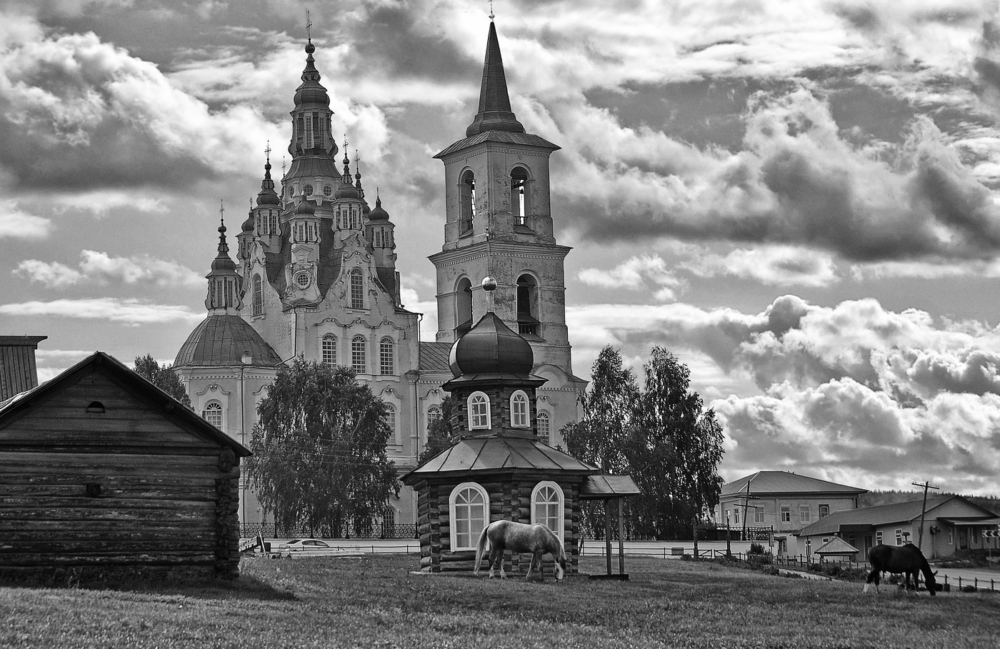 Село авторы. Синячиха Свердловская область пейзажи. Синячиха завод. Храм в Синячихе. Деревня Синячиха фото.