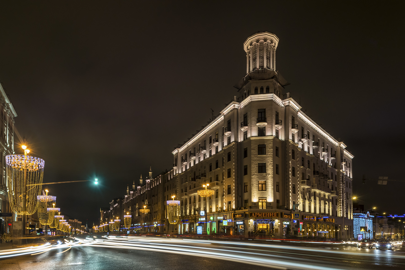 Ул тверская нижний. Тверская Москва. Тверская улица. Ночная Москва Тверская улица. Тверская улица ночью.