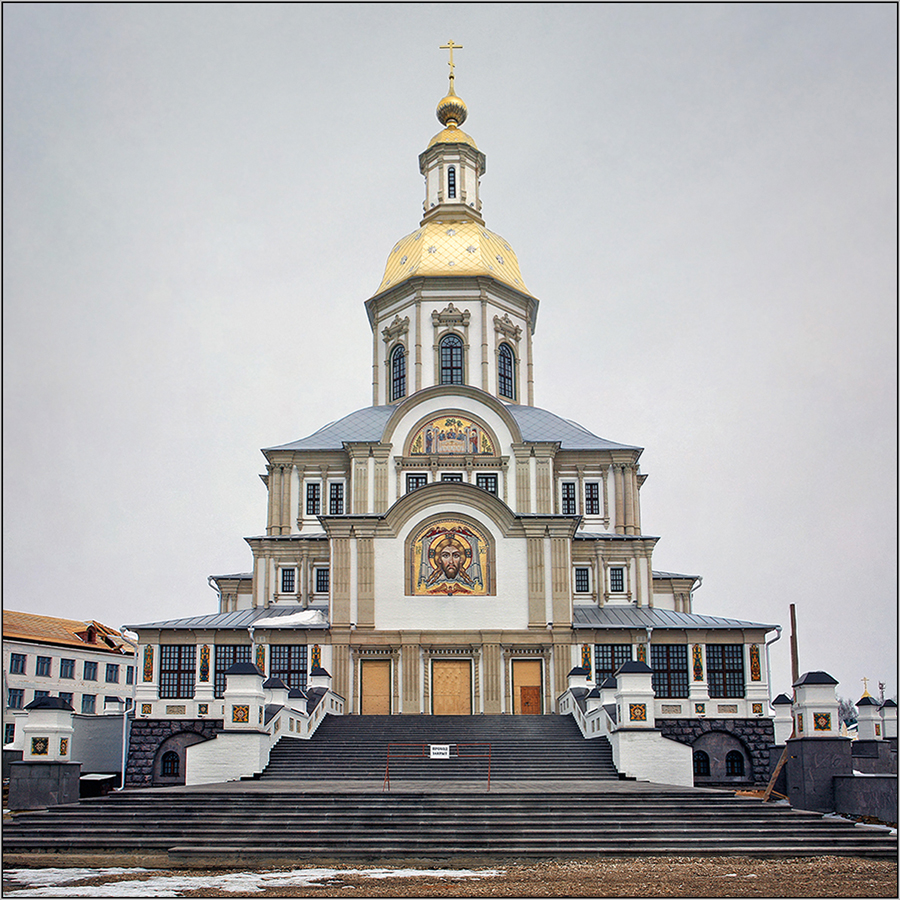 Серафимо-дивеевский монастырь благовещенский собор. Собор благовещения пресвятой богородицы дивеево. Благовещенский храм в дивеево. Собор благовещения пресвятой богородицы дивеево. Успенский собор дивеевского монастыря.