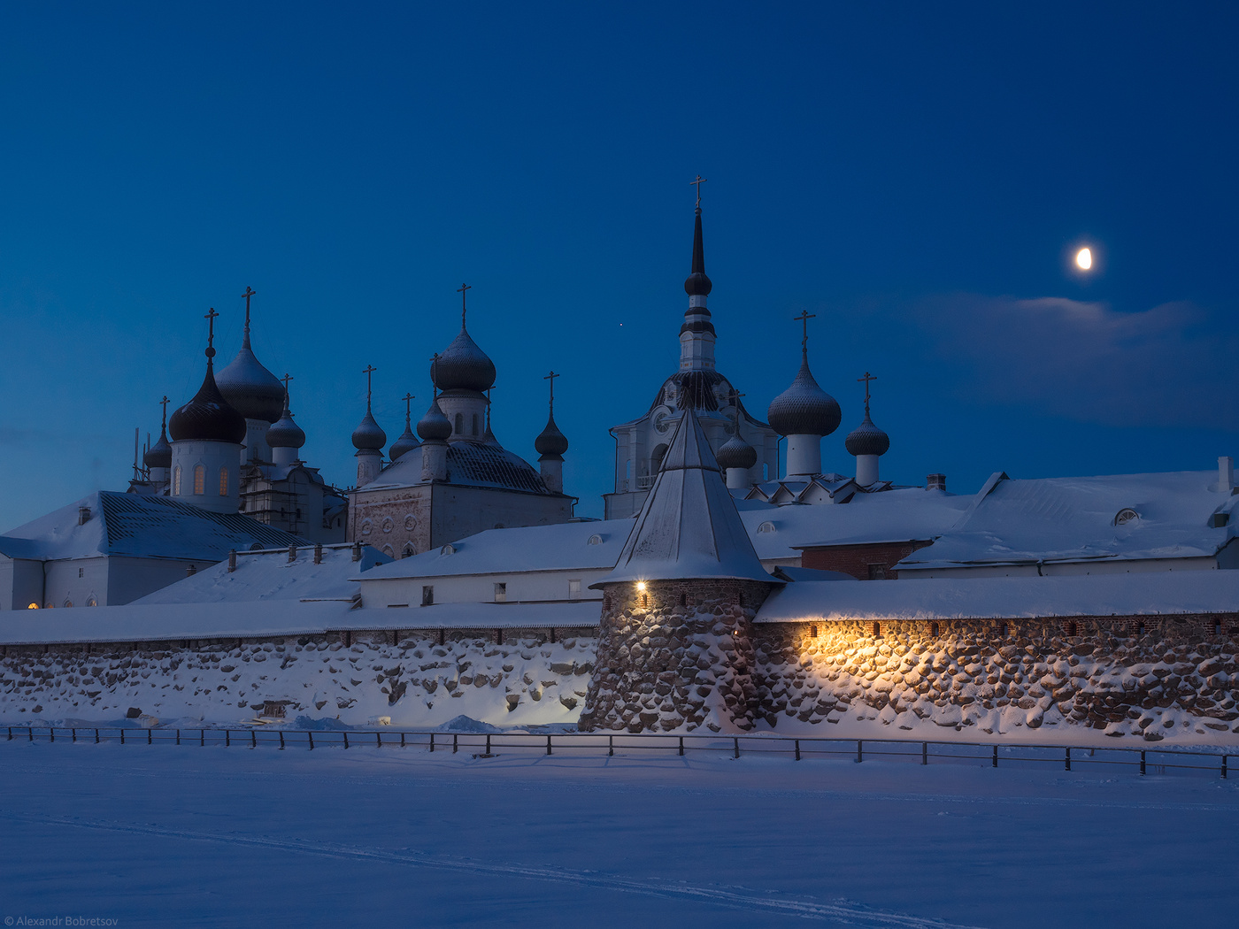 Соловецкие острова ночью зимой