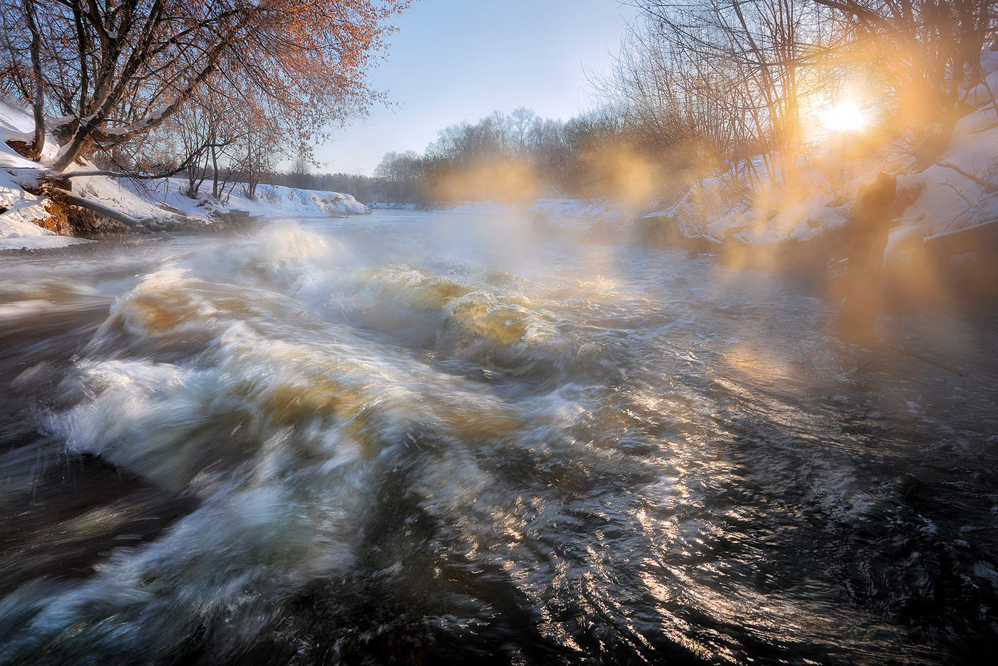 Бурлит. Бурлящий поток. Бурлящая вода в реке. Вода журчит. Бульканье воды.