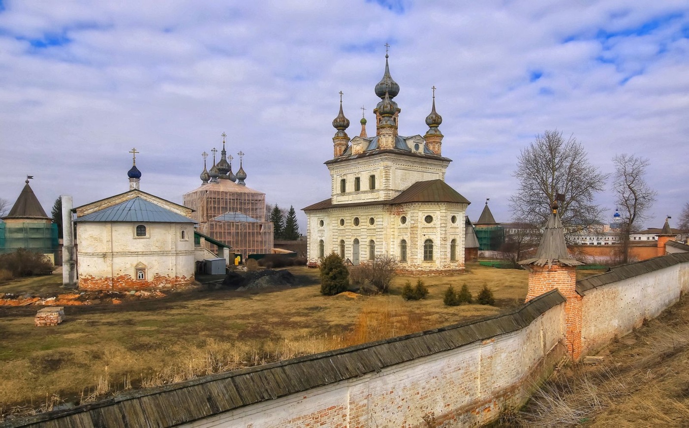 Архангельский монастырь. Архангельский монастырь Юрьев-польский. Михайло-Архангельский монастырь. Юрий польский Михайло-Архангельский монастырь. Юрьев-польский город Михайло Архангельский монастырь.