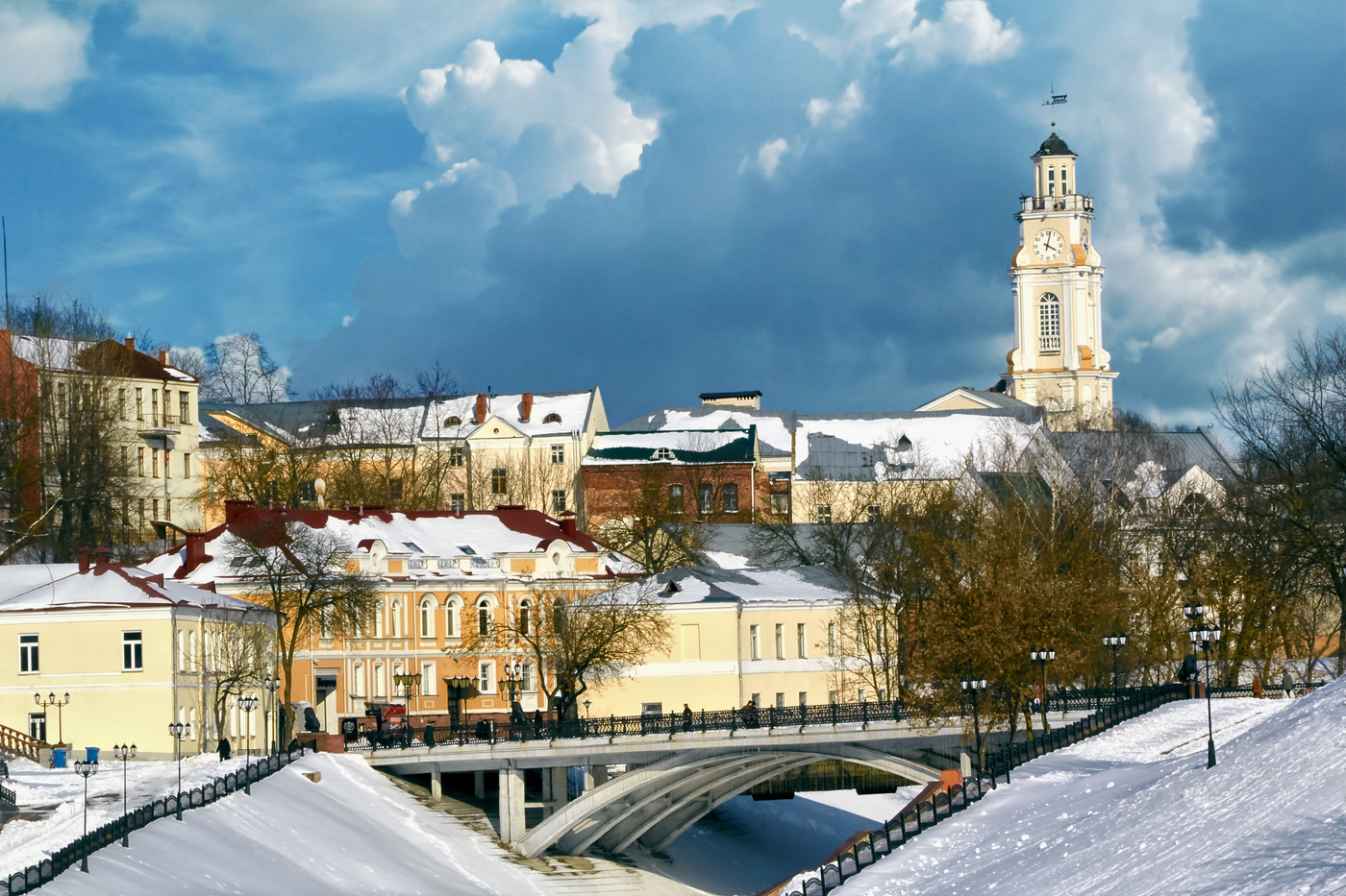 Витебск фото. Витебск ратуша зимой. Витебск панорама города. Вид на ратушу в г. Витебске. Витебск виды города.