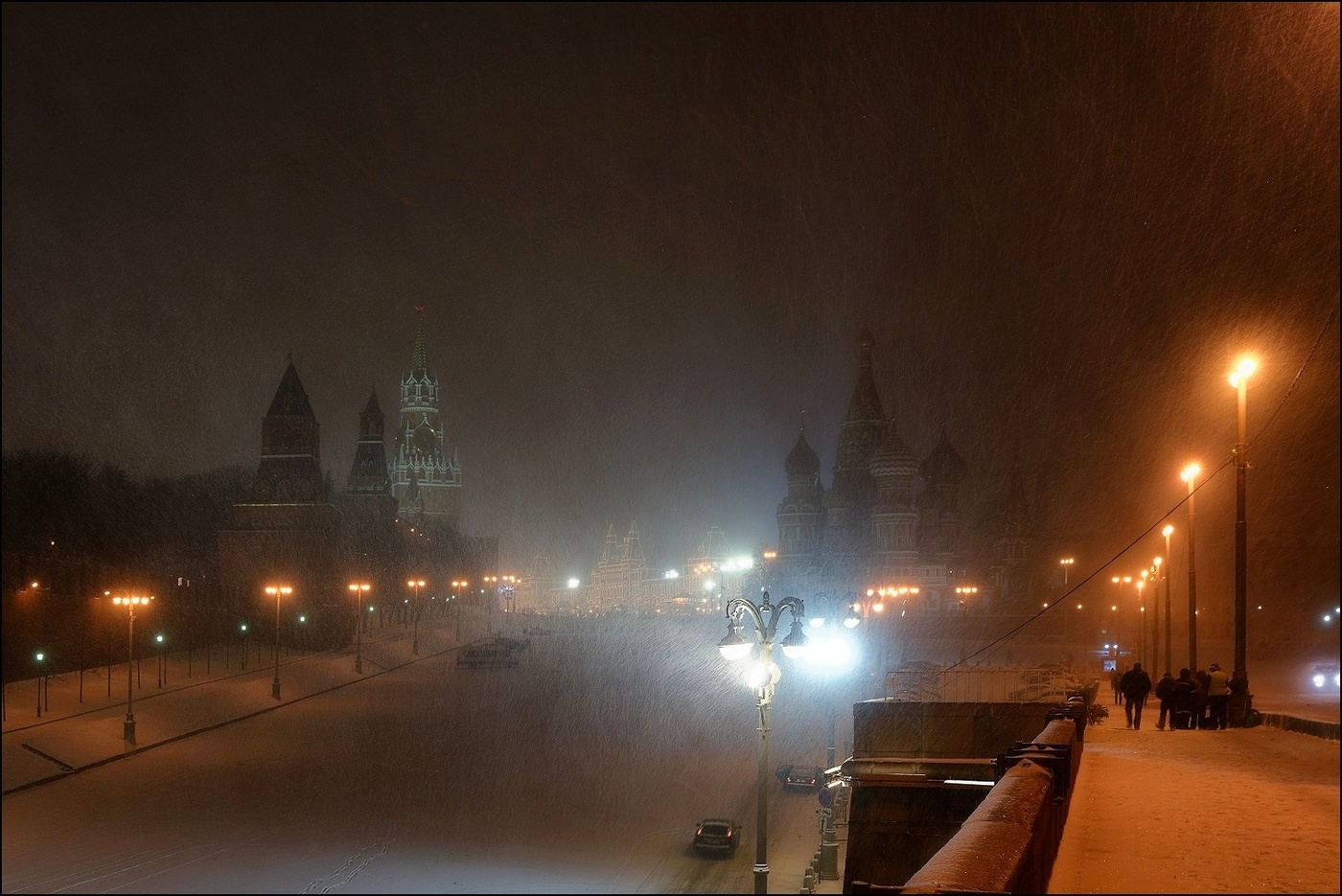 Темная москва. Темная сторона Москвы. Темная сторона России. Москва темное фото.