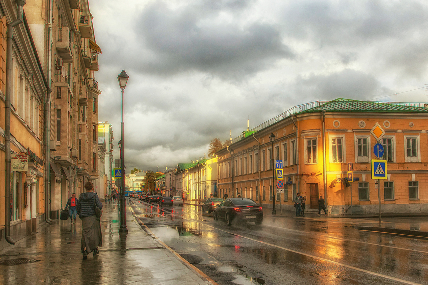 Дождь Москва Маросейка