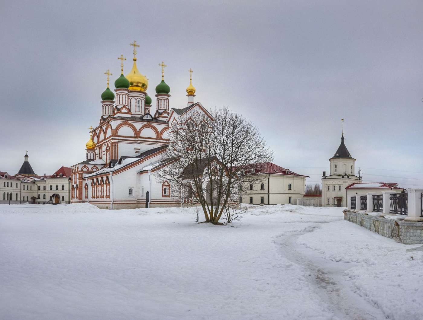 Варницкого монастыря. Троице-Сергиев Варницкий монастырь. Сергиево Троицкий Варницкий монастырь. Свято Троицкий Варницкий монастырь Ростов Великий. Варницкий монастырь Ростов Великий официальный сайт.