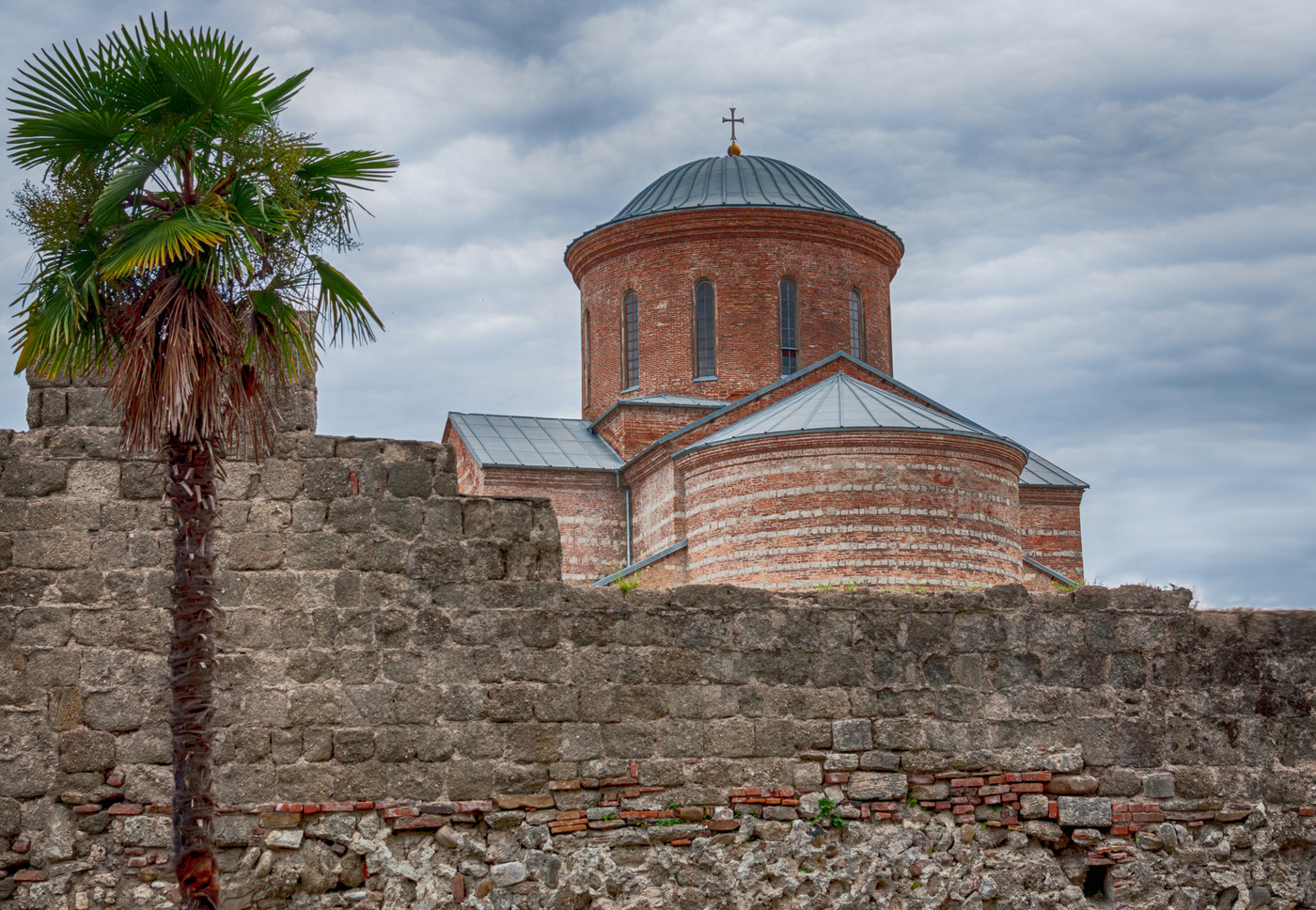 Храм В Пицунде Фото