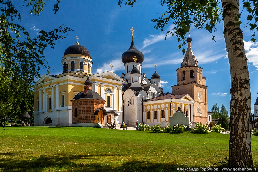 Старица фото монастыря