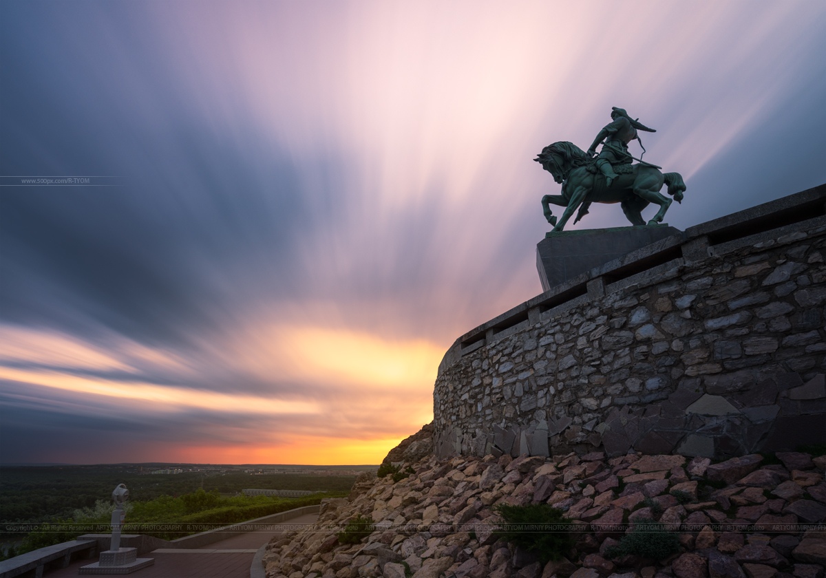 Салават юлаев памятник где. Башкортостан Салават Юлаев памятник. Памятник Салавата Юлаева в Уфе. Памятник Салавату Юлаеву Башкортостан. Уфа город Салават Юлаев памятник.