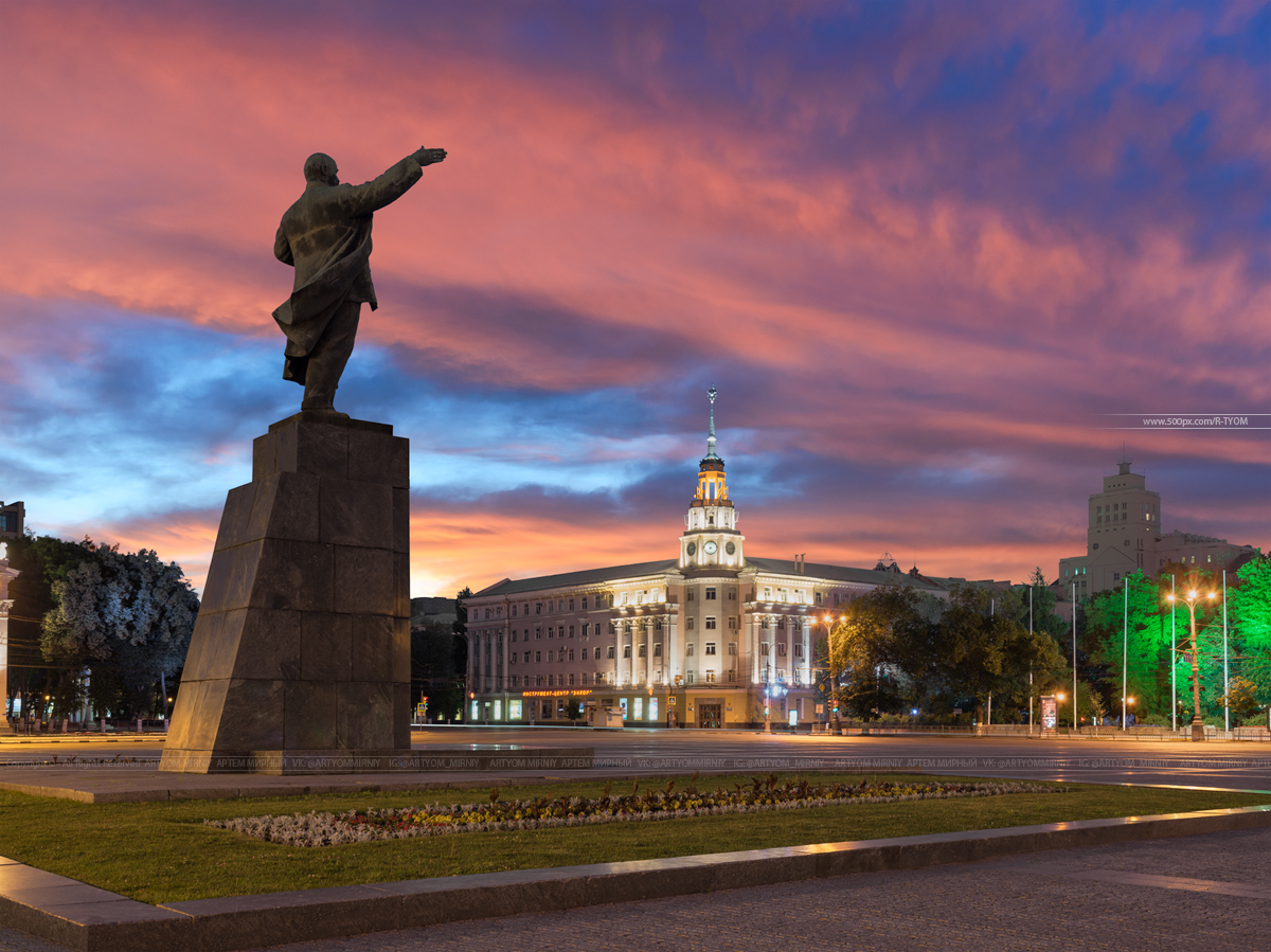 Москва город воронеж. Памятник Воронеж площадь Ленина Воронеж. Памятник Ленину Воронеж. Памятник Ленину на площади Ленина Воронеж. Центр Воронежа площадь Ленина.