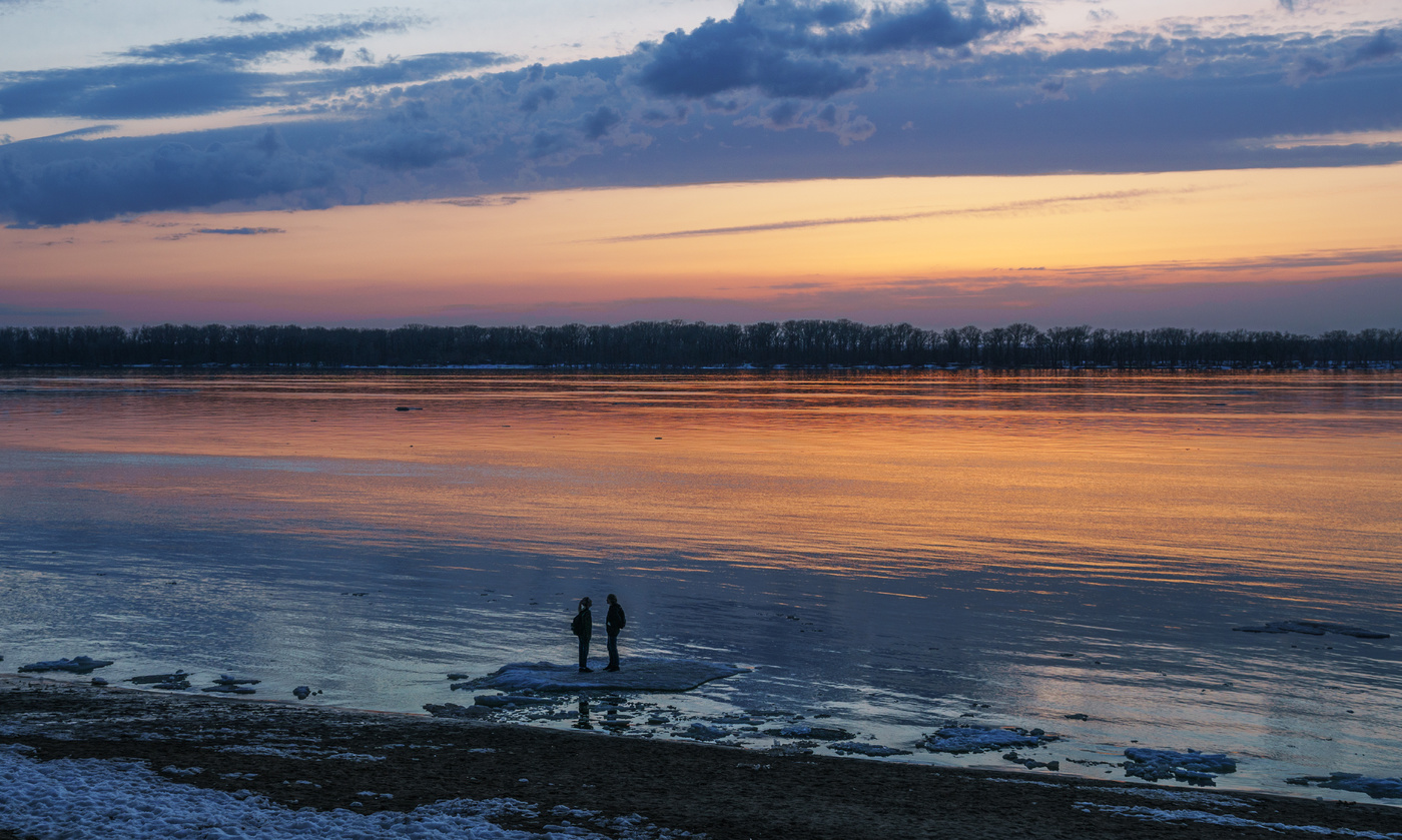 волга апрель. разлив волги в костроме. весной разлив реки воронеж. природа на волге в апреле. н за волги в апреле фото.