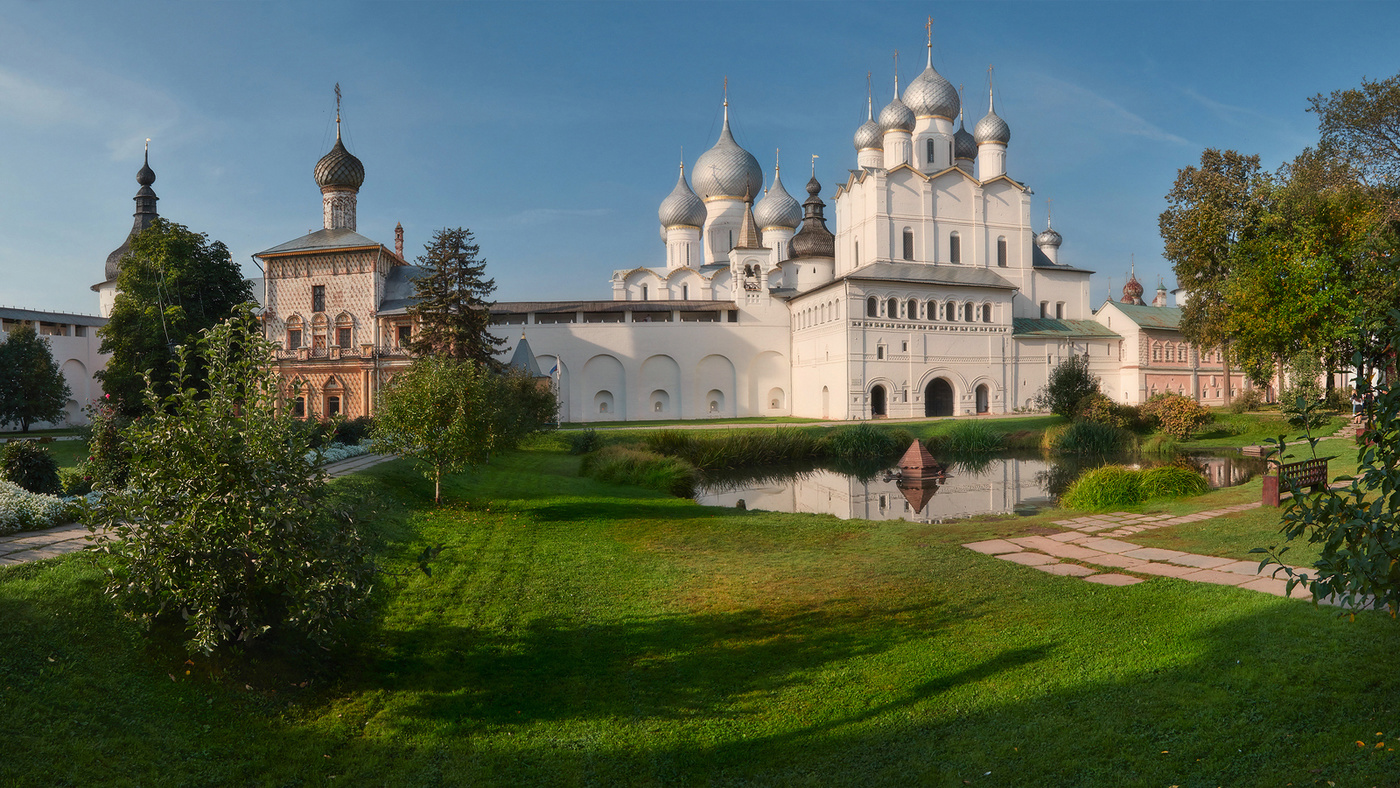 Ростов великий кремль часы работы. Ростовский Кремль митрополичий двор. Ростовский Кремль (музей-заповедник). Ростов Великий Кремль. Ростовский Кремль Архитектор.