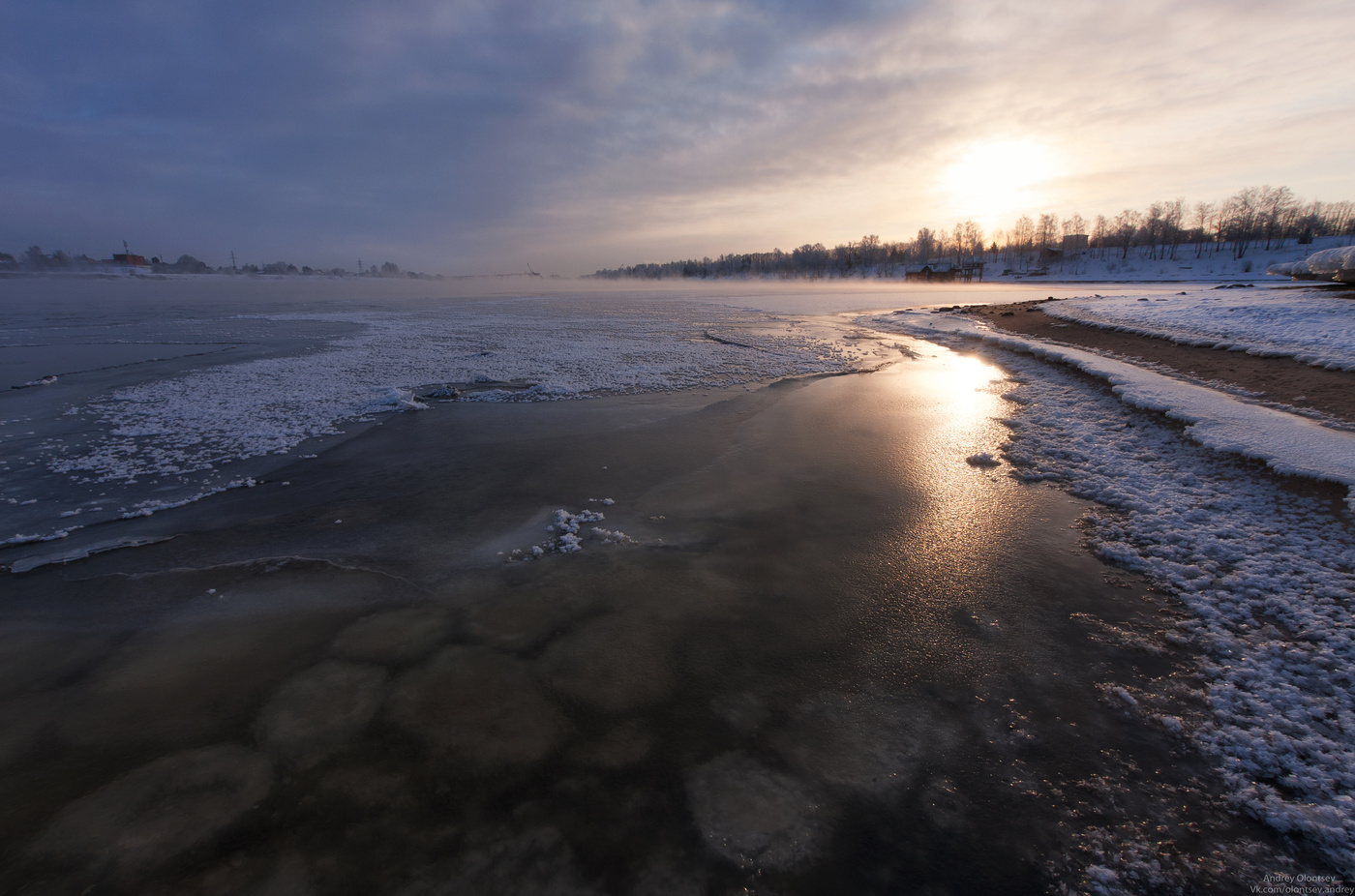 Вода дубна. Фото Дубны Московская область зима правый берег.