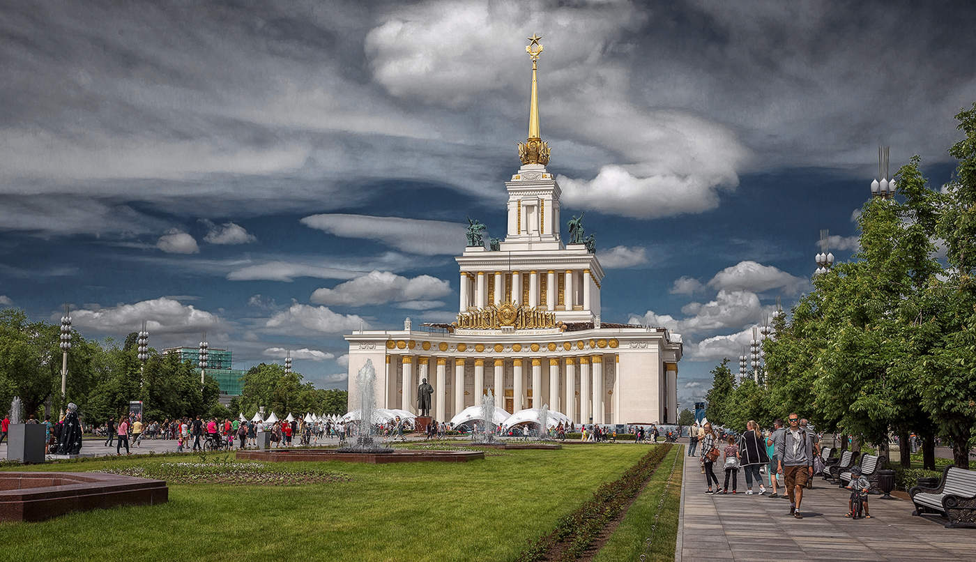 Вднх картинки. Московский ВДНХ. ВДНХ Архитектор. Парк Победы ВДНХ. Всероссийский выставочный центр в Москве.