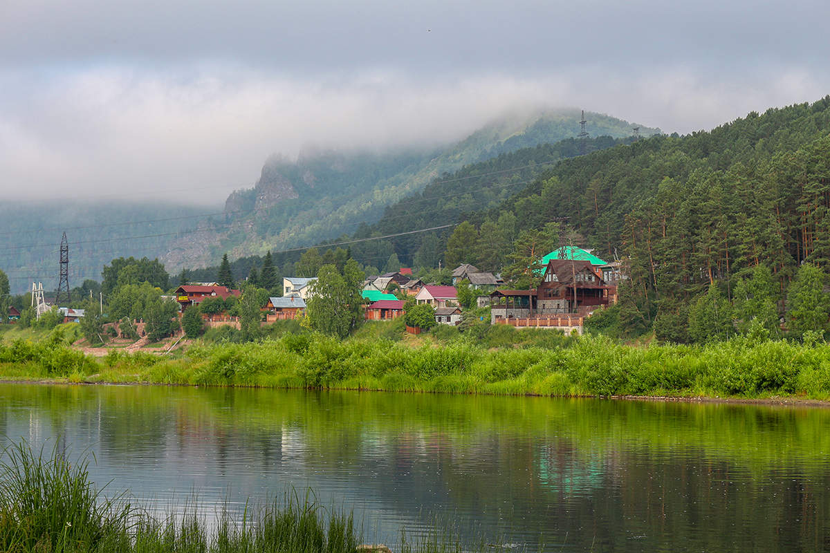 Поселок реки