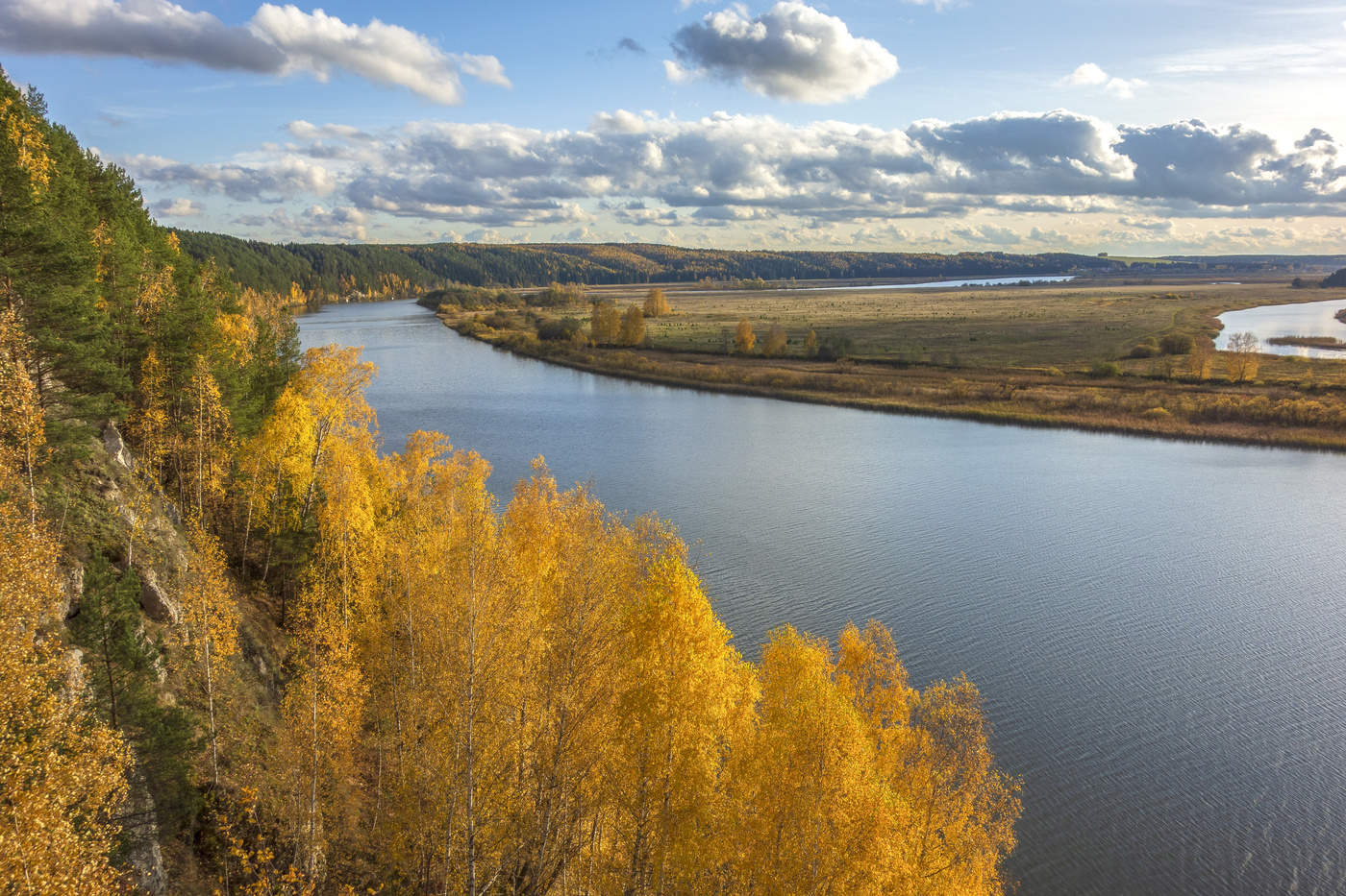 Пермский край ноябрь. Река Сылва Пермский. Речка Сылва Пермский край. Пермь река Сылва. Река Сылва осень.