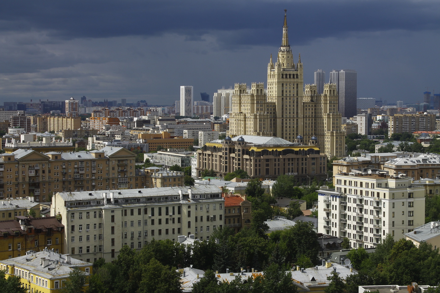 Новая московская улица. Москва, улица новый Арбат, 16. Новый Арбат 16 вид. Вид на новый Арбат. Новый Арбат вид на Арбат.