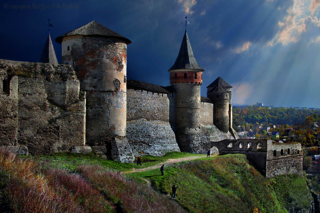 Крепость каменца. Крепость каменца. Каменец-подольский фортеця. Турецкая крепость каменец-подольский. Кам'янець подільська фортеця.