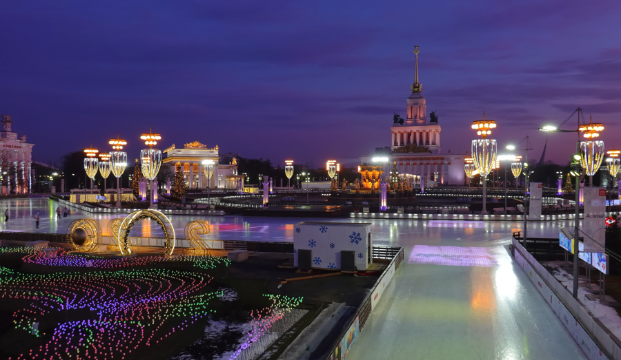 Иллюминация на вднх. Иллюминация в москве 2022. Вднх новый год подсветка. Иллюминация на вднх 2021. Вднх иллюминация 2022.
