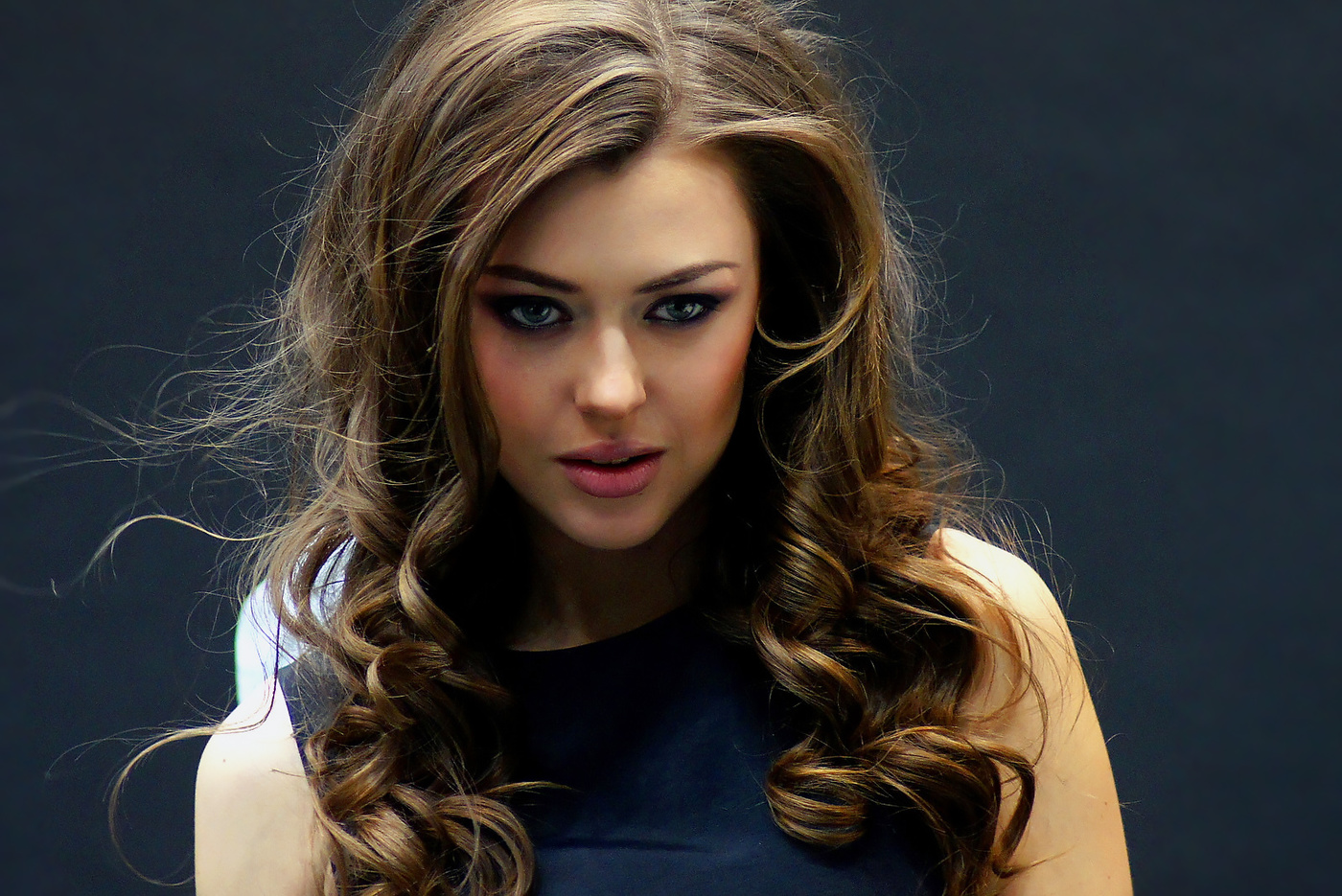 испанки девушки красивые. темный макияж. пенелопа крус. пенелопа крус. актриса с родинкой на лице.