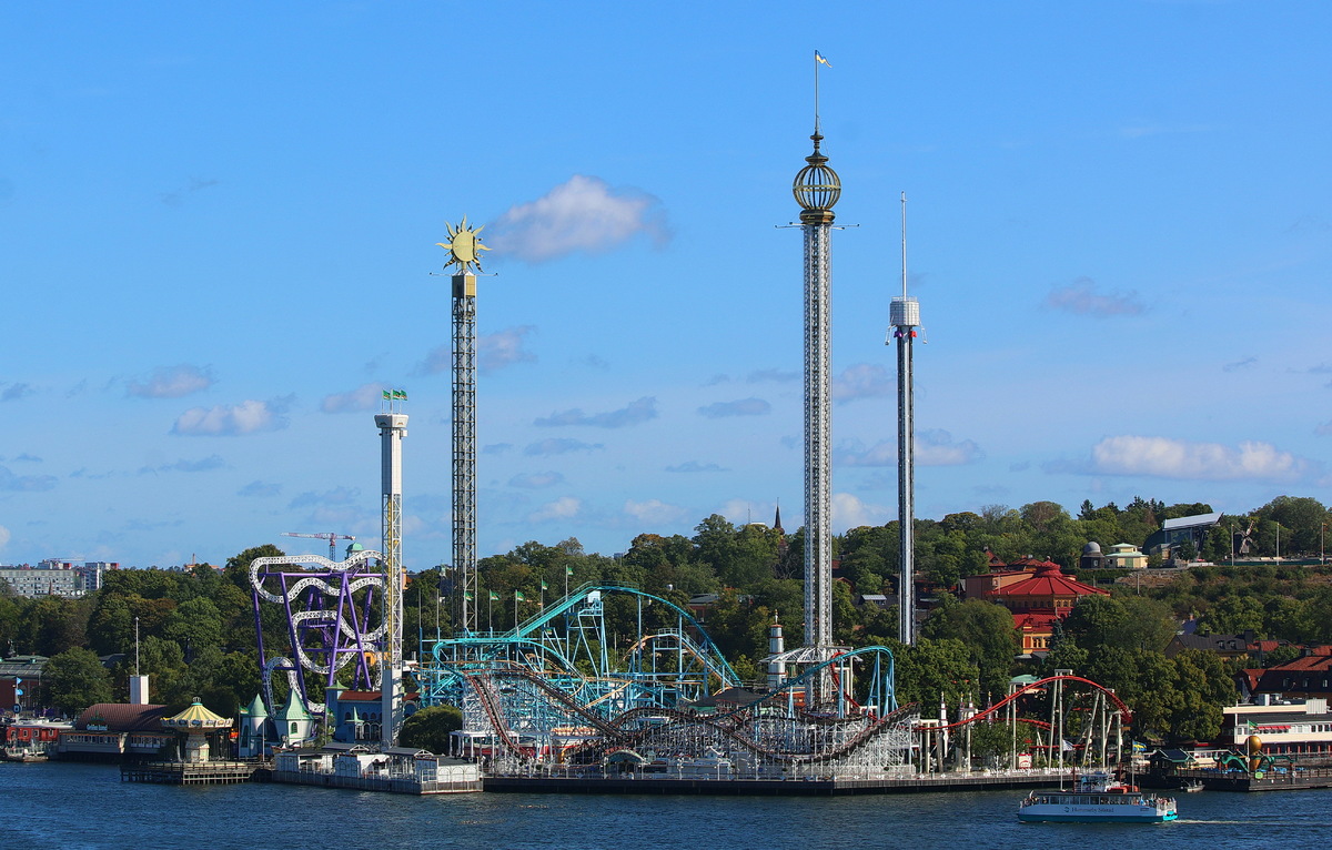 Луна-парк грёна-лунд. Грёна лунд стокгольм. Аттракционы парке грена лунд в швеции. Лунапарк в стокгольме. Grona lund всеволожск.