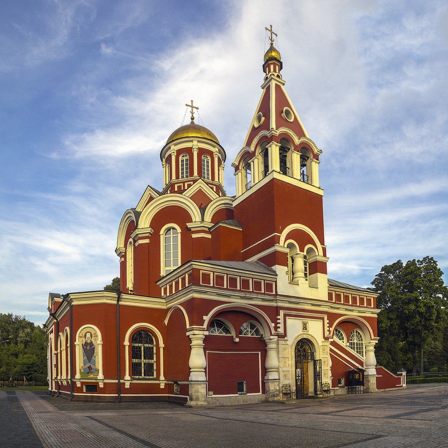 Храмы в парках москвы