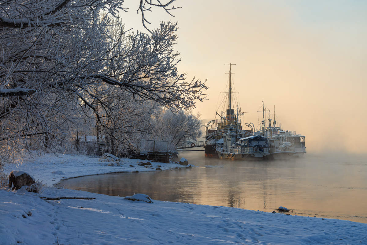 Красноярск сильные морозы. Енисей зимой в Красноярске. Река Енисей зимой. Верхний Енисей зимой. Енисей река зима.