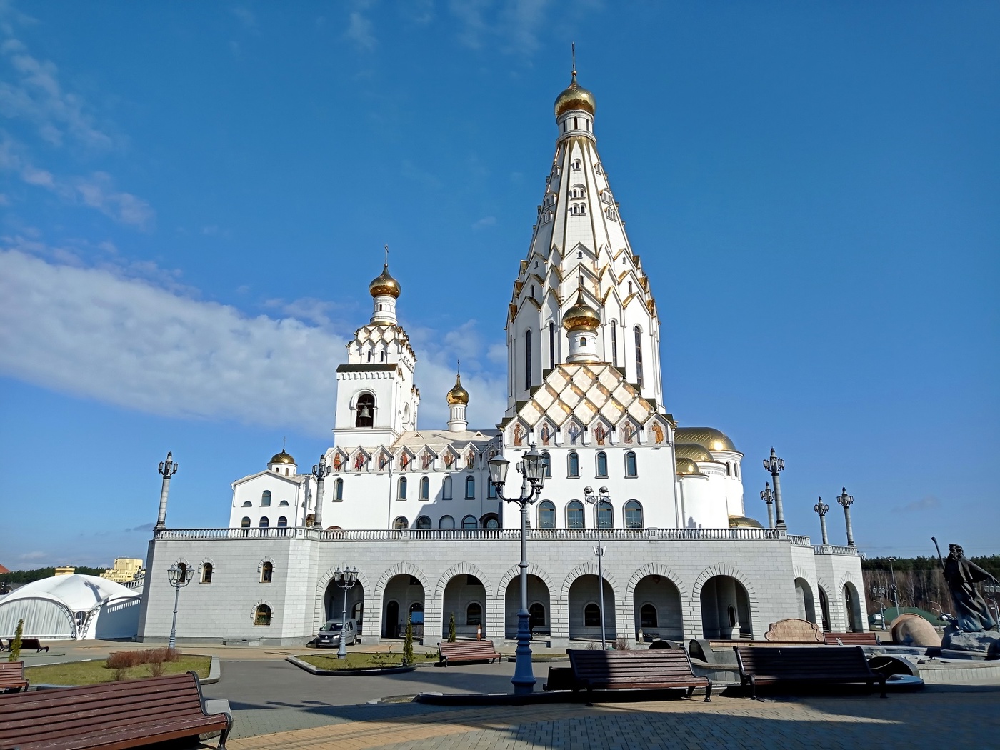 Церковь минск. Всехсвятская Церковь (Минск). Храм памятник Минск. Храм памятник всех святых в Минске. Храм всех святых в Минске фото.