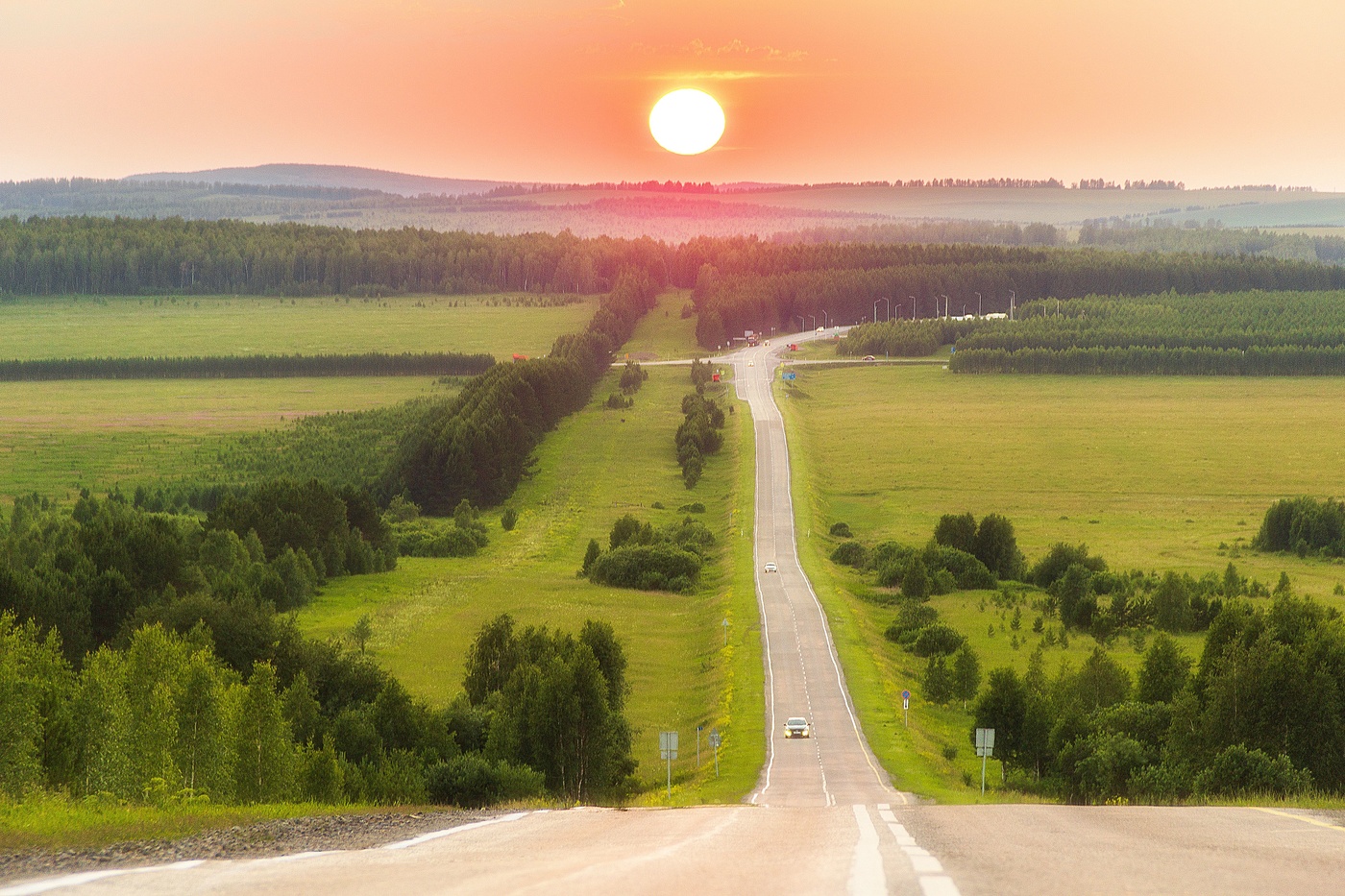 Горы лес рассвет. Лето рассвет. Восход на енисее красноярск. Заход солнца башкирии. Заход солнца башкирии.